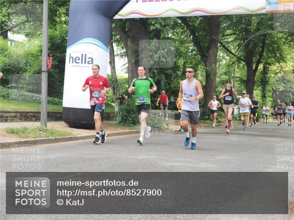 29.06.2025 - hella hamburg halbmarathon KatJ http://msf.ph/oto/8527900 29.06.2025 10:55:09 Zwischen KM18-KM19 1785, 4950, 5232, 5670, 7846, 8217 meine-sportfotos.de