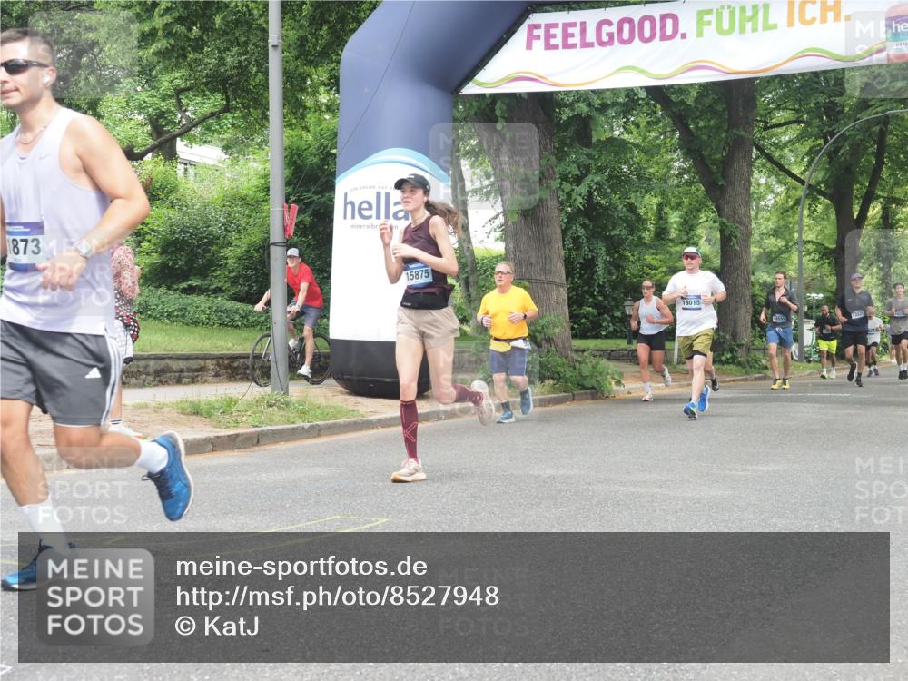29.06.2025 - hella hamburg halbmarathon KatJ http://msf.ph/oto/8527948 29.06.2025 10:55:11 Zwischen KM18-KM19 5232, 7846 meine-sportfotos.de