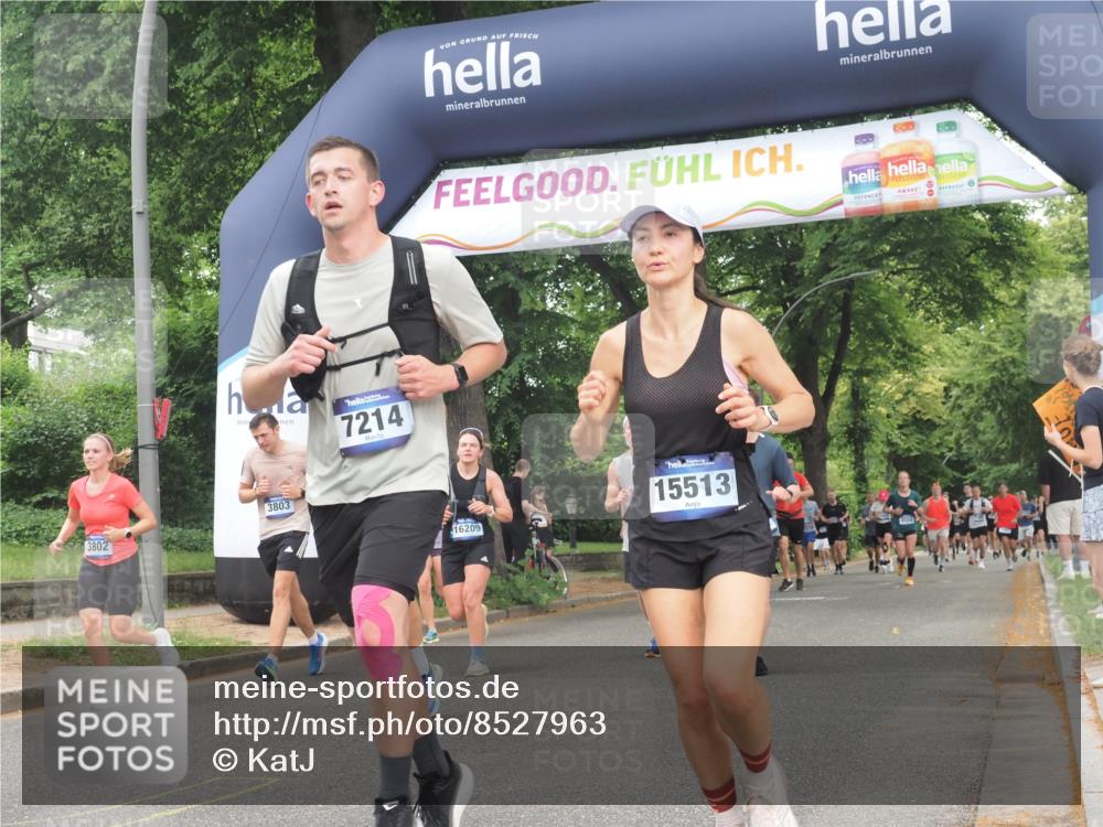 29.06.2025 - hella hamburg halbmarathon KatJ http://msf.ph/oto/8527963 29.06.2025 11:04:11 Zwischen KM18-KM19 3802, 3803, 4422, 6948, 7214 meine-sportfotos.de