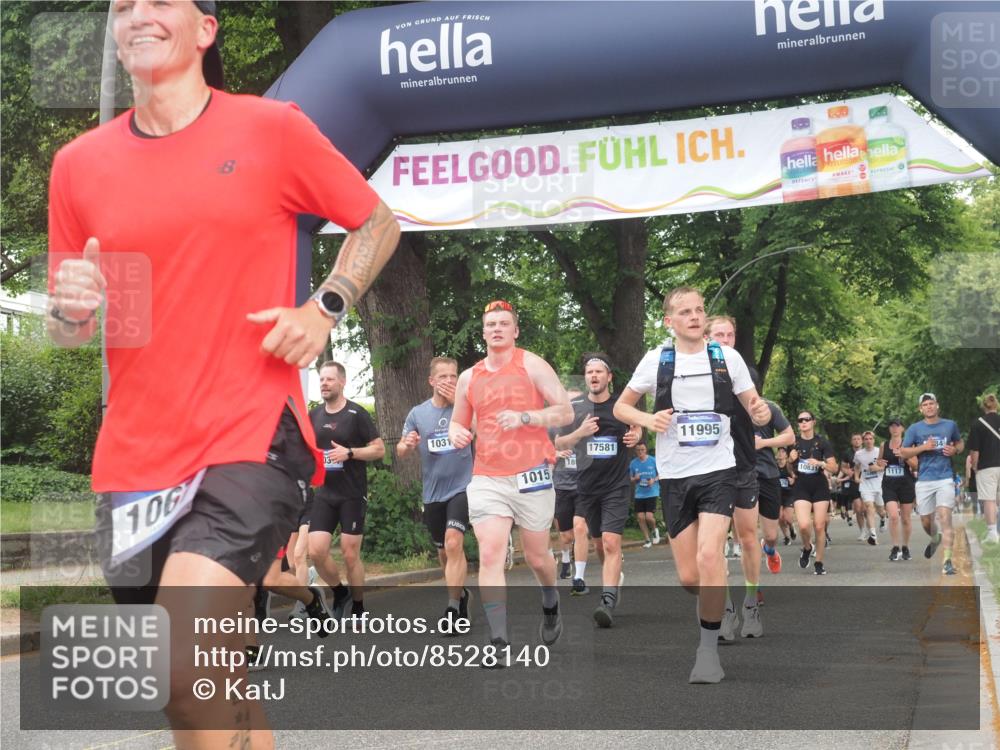 29.06.2025 - hella hamburg halbmarathon KatJ http://msf.ph/oto/8528140 29.06.2025 11:04:20 Zwischen KM18-KM19 1015, 1067, 1641, 2908, 4738, 8554 meine-sportfotos.de