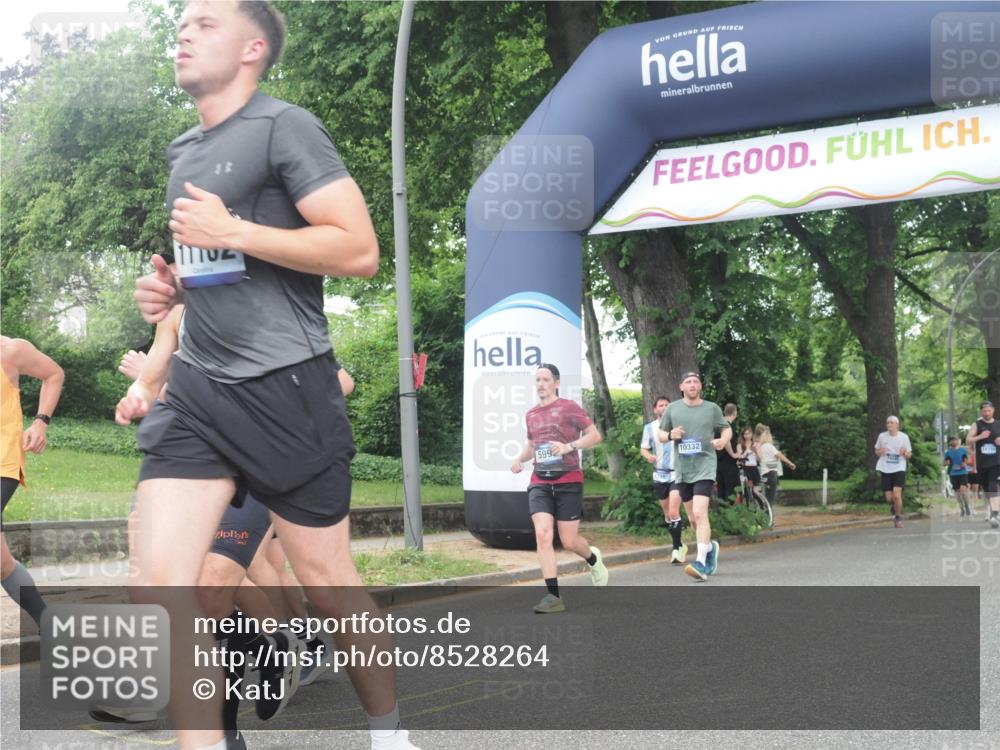 29.06.2025 - hella hamburg halbmarathon KatJ http://msf.ph/oto/8528264 29.06.2025 11:04:28 Zwischen KM18-KM19 1117, 2096, 2405, 3134, 4637, 6328 meine-sportfotos.de