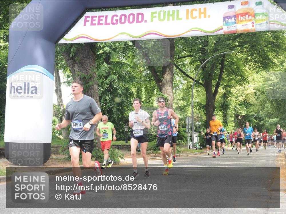 29.06.2025 - hella hamburg halbmarathon KatJ http://msf.ph/oto/8528476 29.06.2025 10:55:42 Zwischen KM18-KM19 1071, 1610, 2281, 3154, 4453, 6026, 6217, 8263 meine-sportfotos.de