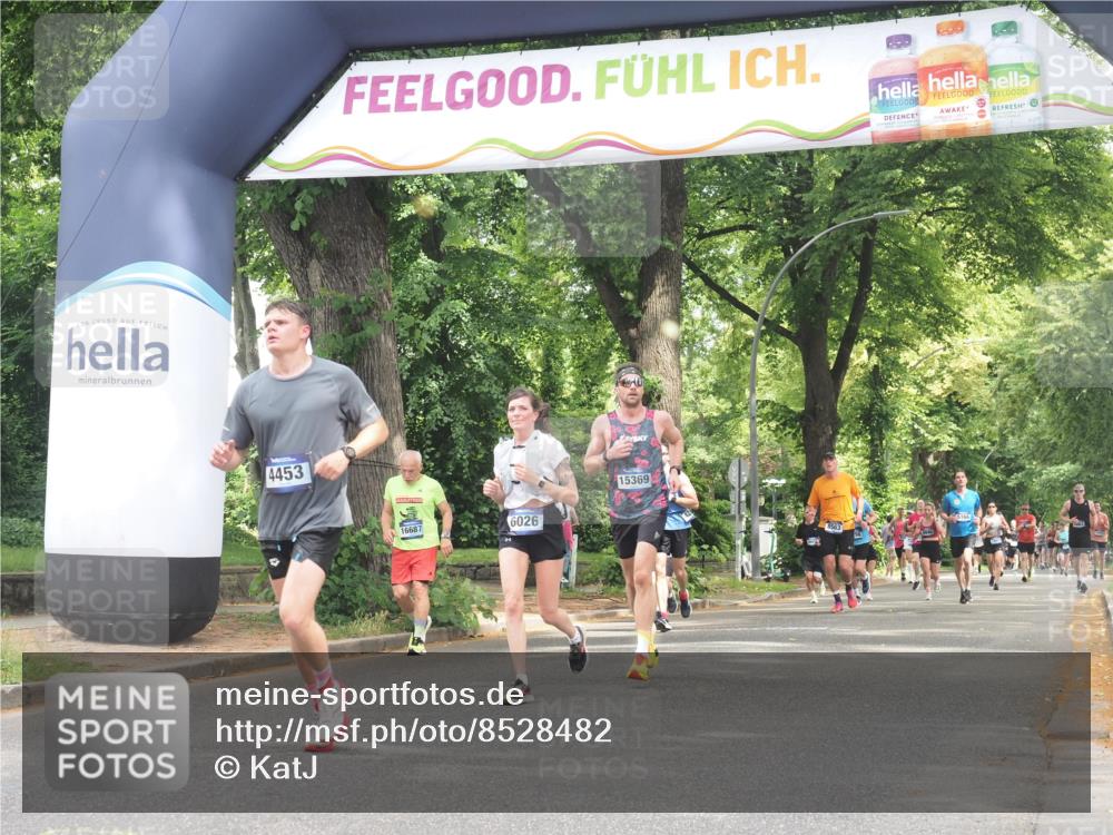 29.06.2025 - hella hamburg halbmarathon KatJ http://msf.ph/oto/8528482 29.06.2025 10:55:43 Zwischen KM18-KM19 1071, 1610, 2281, 3154, 4453, 6026, 6217, 8263 meine-sportfotos.de