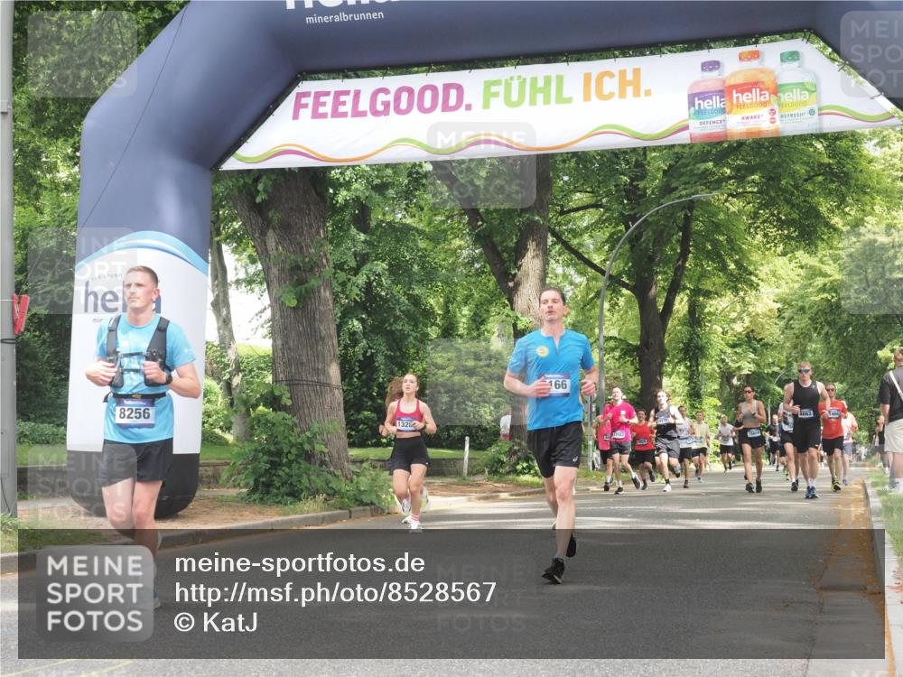 29.06.2025 - hella hamburg halbmarathon KatJ http://msf.ph/oto/8528567 29.06.2025 10:55:49 Zwischen KM18-KM19 1610, 5166, 6026, 8256, 8563 meine-sportfotos.de