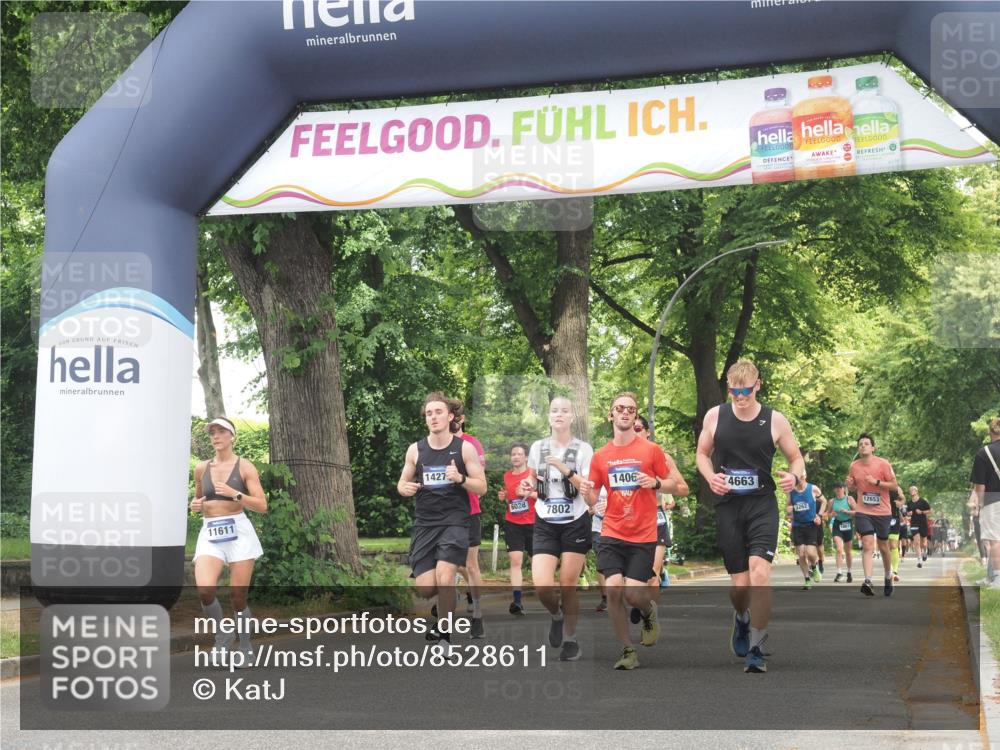 29.06.2025 - hella hamburg halbmarathon KatJ http://msf.ph/oto/8528611 29.06.2025 10:55:54 Zwischen KM18-KM19 1406, 4663, 5166, 7802, 8256 meine-sportfotos.de