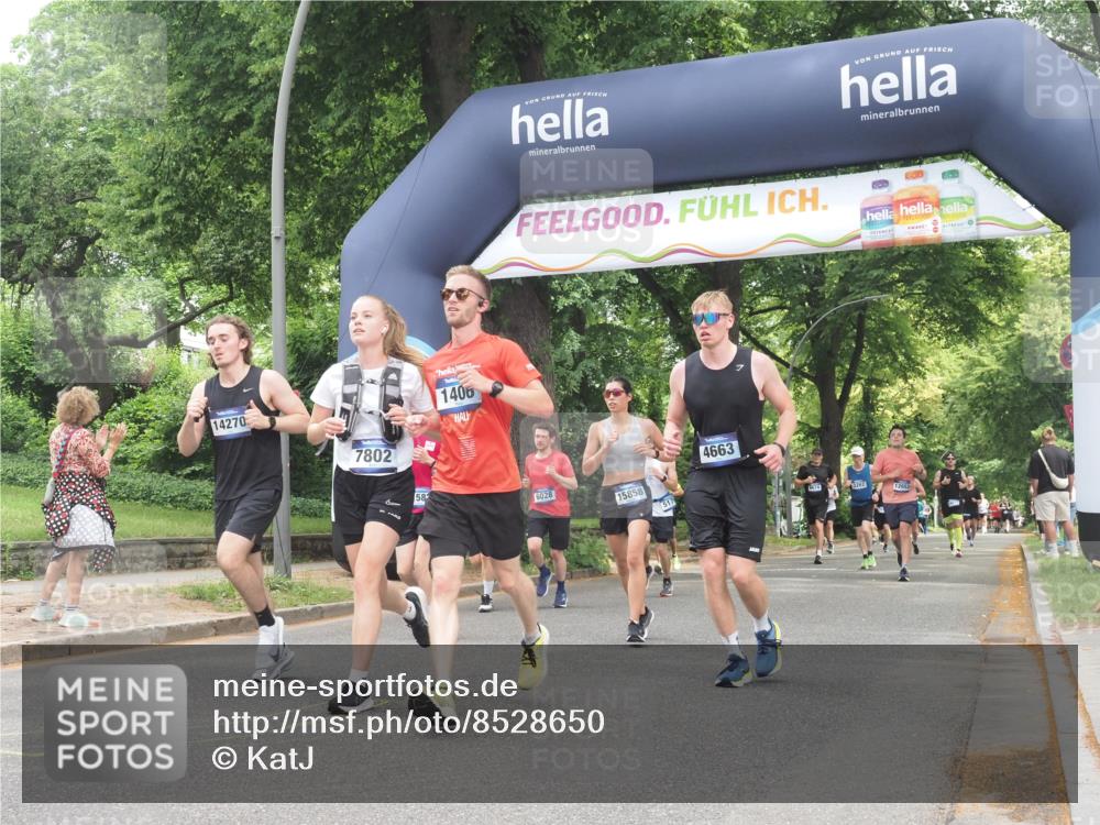 29.06.2025 - hella hamburg halbmarathon KatJ http://msf.ph/oto/8528650 29.06.2025 10:55:56 Zwischen KM18-KM19 1406, 4663, 5166, 5176, 6028, 6083, 7802 meine-sportfotos.de