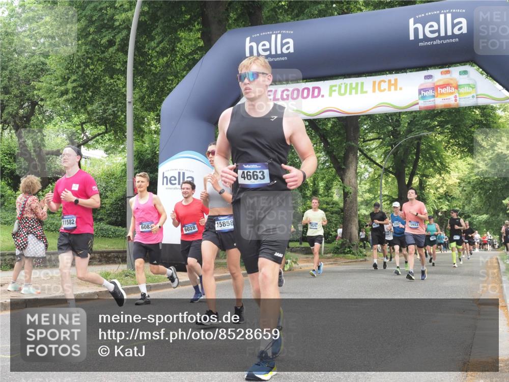 29.06.2025 - hella hamburg halbmarathon KatJ http://msf.ph/oto/8528659 29.06.2025 10:55:57 Zwischen KM18-KM19 1406, 4663, 5176, 6028, 6083, 7802 meine-sportfotos.de