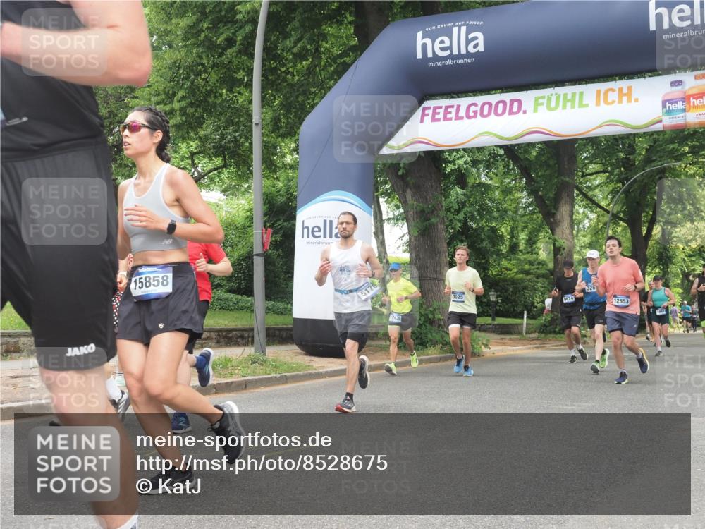 29.06.2025 - hella hamburg halbmarathon KatJ http://msf.ph/oto/8528675 29.06.2025 10:55:58 Zwischen KM18-KM19 1406, 3025, 3262, 4663, 5176, 6028, 6083, 7802 meine-sportfotos.de