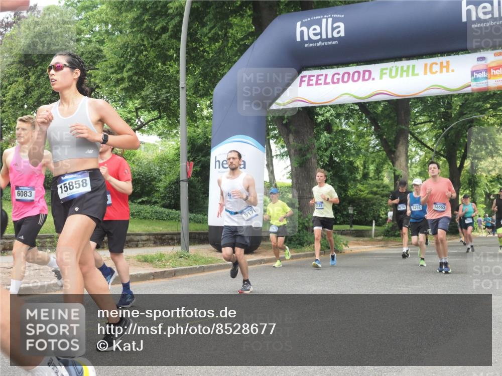29.06.2025 - hella hamburg halbmarathon KatJ http://msf.ph/oto/8528677 29.06.2025 10:55:58 Zwischen KM18-KM19 1406, 3025, 3262, 4663, 5176, 6028, 6083, 7802 meine-sportfotos.de