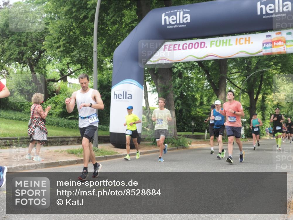 29.06.2025 - hella hamburg halbmarathon KatJ http://msf.ph/oto/8528684 29.06.2025 10:55:59 Zwischen KM18-KM19 1406, 3025, 3262, 4663, 5176, 6028, 6083, 7802 meine-sportfotos.de