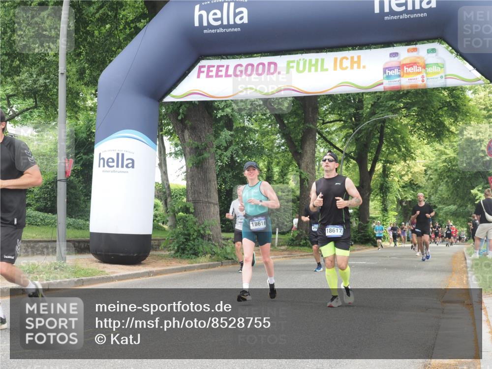 29.06.2025 - hella hamburg halbmarathon KatJ http://msf.ph/oto/8528755 29.06.2025 10:56:02 Zwischen KM18-KM19 1406, 2942, 3025, 3262, 5176, 6028, 6083 meine-sportfotos.de