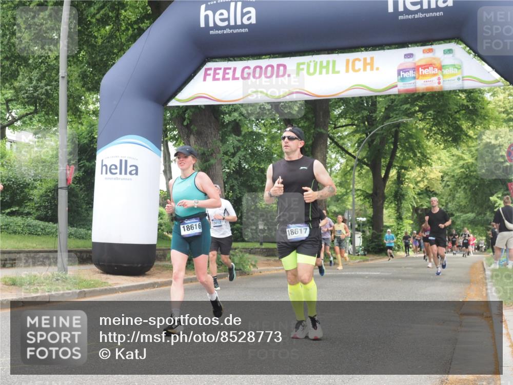 29.06.2025 - hella hamburg halbmarathon KatJ http://msf.ph/oto/8528773 29.06.2025 10:56:03 Zwischen KM18-KM19 2942, 3025, 3262, 5176, 6028, 6083 meine-sportfotos.de