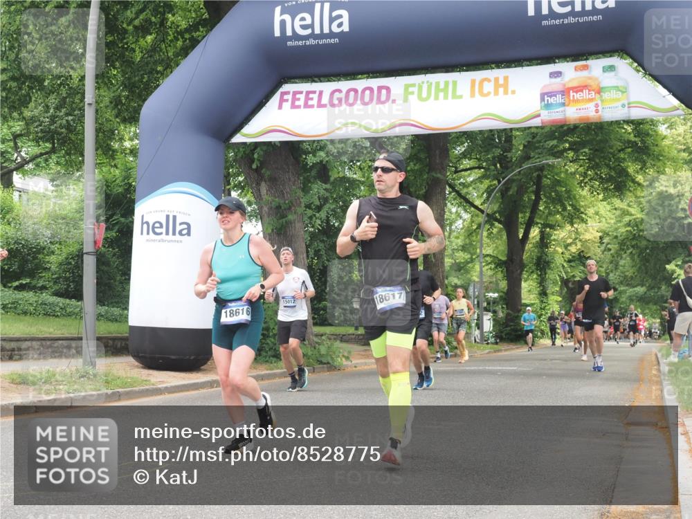 29.06.2025 - hella hamburg halbmarathon KatJ http://msf.ph/oto/8528775 29.06.2025 10:56:03 Zwischen KM18-KM19 2942, 3025, 3262, 5176, 6028, 6083 meine-sportfotos.de