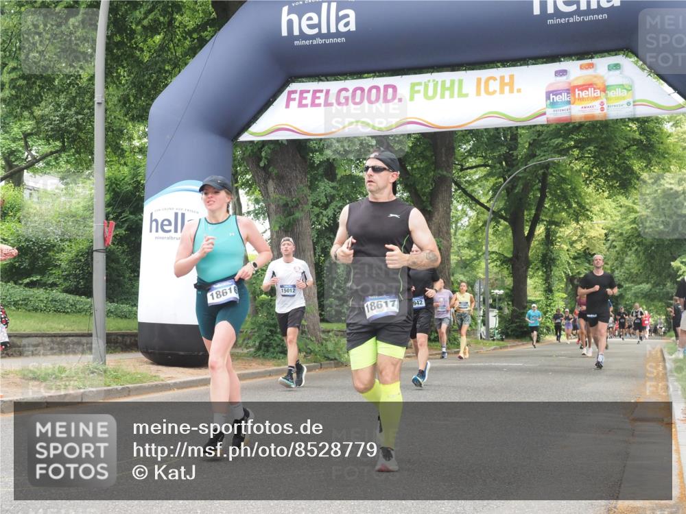 29.06.2025 - hella hamburg halbmarathon KatJ http://msf.ph/oto/8528779 29.06.2025 10:56:03 Zwischen KM18-KM19 2942, 3025, 3262, 5176, 6028, 6083 meine-sportfotos.de