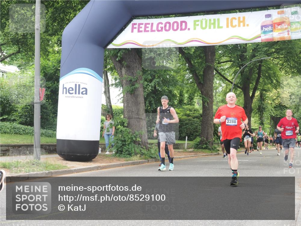 29.06.2025 - hella hamburg halbmarathon KatJ http://msf.ph/oto/8529100 29.06.2025 10:56:20 Zwischen KM18-KM19 2288, 3091, 4864, 4962, 6295, 8727 meine-sportfotos.de
