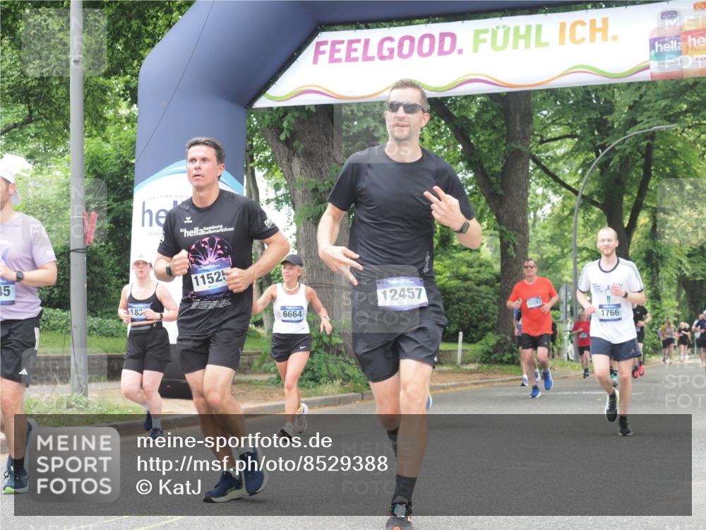 29.06.2025 - hella hamburg halbmarathon KatJ http://msf.ph/oto/8529388 29.06.2025 10:56:37 Zwischen KM18-KM19 1745, 1766, 1830, 1850, 5191, 5242, 6664 meine-sportfotos.de