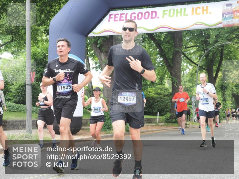 29.06.2025 - hella hamburg halbmarathon KatJ http://msf.ph/oto/8529392 29.06.2025 10:56:37 Zwischen KM18-KM19 1745, 1766, 1830, 1850, 5191, 5242, 6664 meine-sportfotos.de