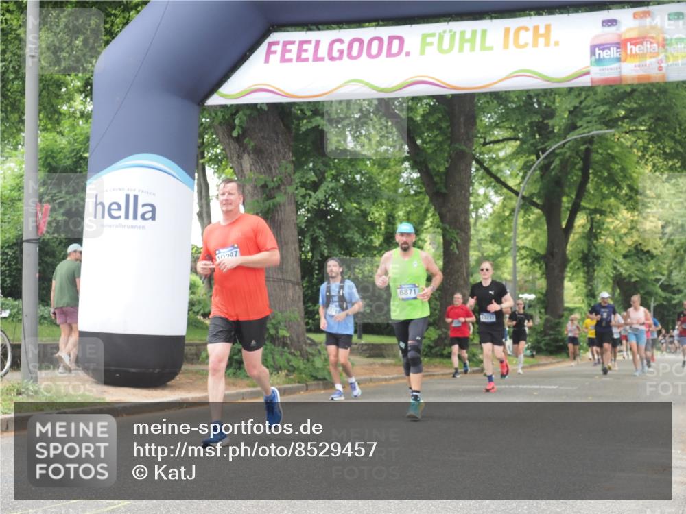29.06.2025 - hella hamburg halbmarathon KatJ http://msf.ph/oto/8529457 29.06.2025 10:56:40 Zwischen KM18-KM19 1745, 1766, 1830, 1850, 2359, 5191, 6664, 6871 meine-sportfotos.de
