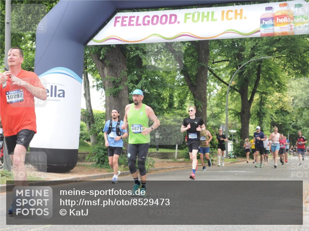 29.06.2025 - hella hamburg halbmarathon KatJ http://msf.ph/oto/8529473 29.06.2025 10:56:41 Zwischen KM18-KM19 1745, 1766, 1830, 1850, 2359, 5191, 6664, 6871 meine-sportfotos.de