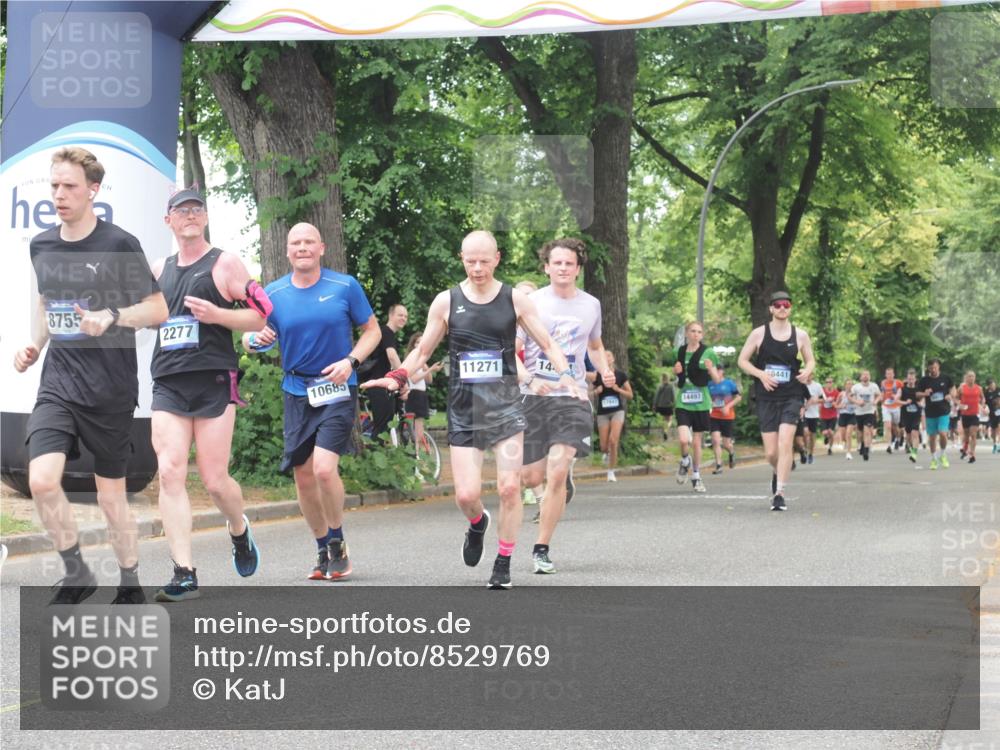 29.06.2025 - hella hamburg halbmarathon KatJ http://msf.ph/oto/8529769 29.06.2025 10:57:08 Zwischen KM18-KM19 2055, 2277, 3834, 3844, 8755 meine-sportfotos.de