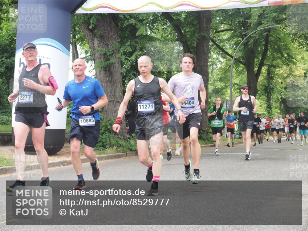 29.06.2025 - hella hamburg halbmarathon KatJ http://msf.ph/oto/8529777 29.06.2025 10:57:09 Zwischen KM18-KM19 2055, 2277, 3834, 3844, 5845, 8755 meine-sportfotos.de