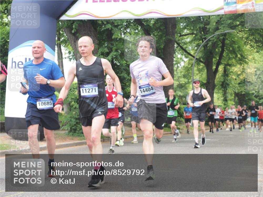 29.06.2025 - hella hamburg halbmarathon KatJ http://msf.ph/oto/8529792 29.06.2025 10:57:09 Zwischen KM18-KM19 2055, 2277, 3834, 3844, 5845, 8755 meine-sportfotos.de