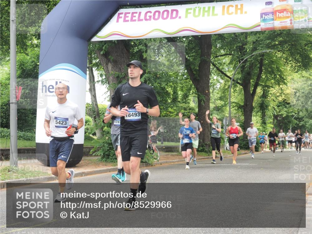 29.06.2025 - hella hamburg halbmarathon KatJ http://msf.ph/oto/8529966 29.06.2025 10:57:25 Zwischen KM18-KM19 1173, 1859, 2990, 3691, 3729, 5423, 7209, 7840 meine-sportfotos.de