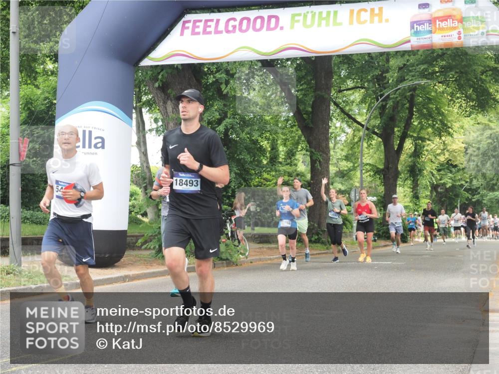 29.06.2025 - hella hamburg halbmarathon KatJ http://msf.ph/oto/8529969 29.06.2025 10:57:25 Zwischen KM18-KM19 1173, 1859, 2990, 3691, 3729, 5423, 7209, 7840 meine-sportfotos.de