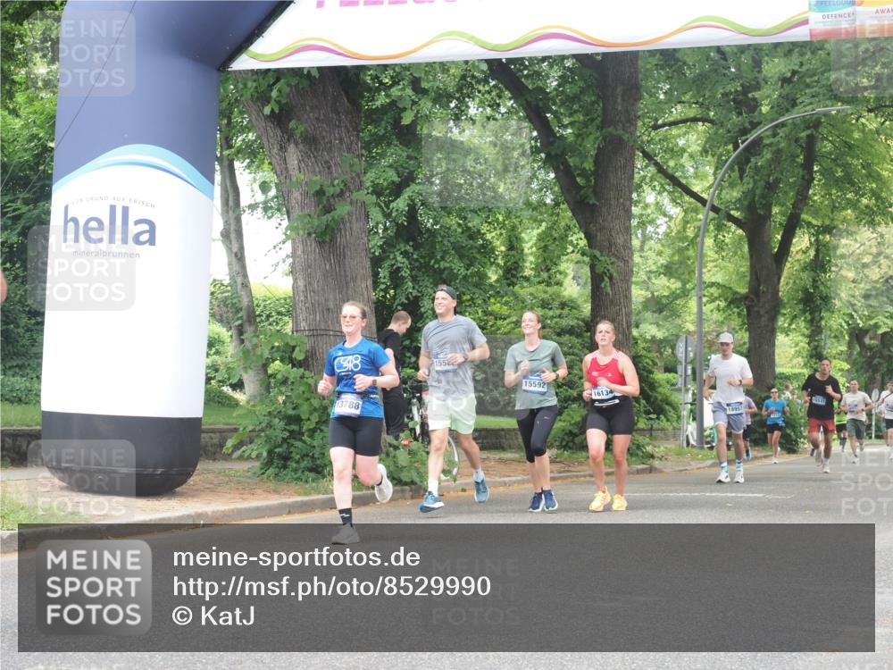 29.06.2025 - hella hamburg halbmarathon KatJ http://msf.ph/oto/8529990 29.06.2025 10:57:26 Zwischen KM18-KM19 1173, 1859, 2990, 3691, 5423, 7209, 7840 meine-sportfotos.de