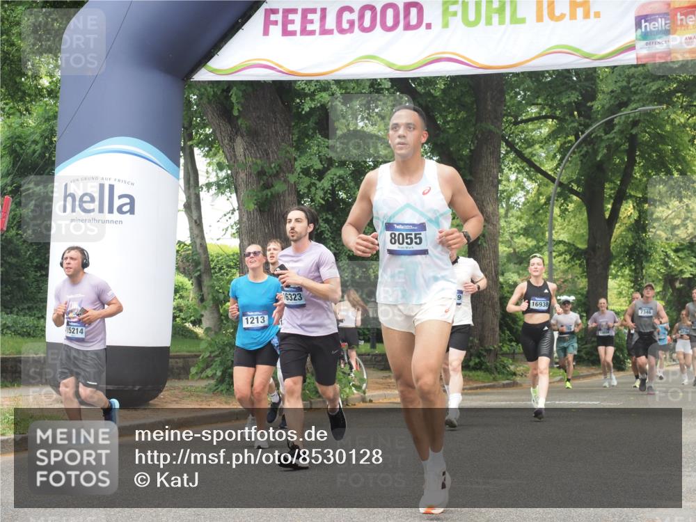 29.06.2025 - hella hamburg halbmarathon KatJ http://msf.ph/oto/8530128 29.06.2025 10:57:38 Zwischen KM18-KM19 1213, 2110, 4007, 7881, 8055 meine-sportfotos.de