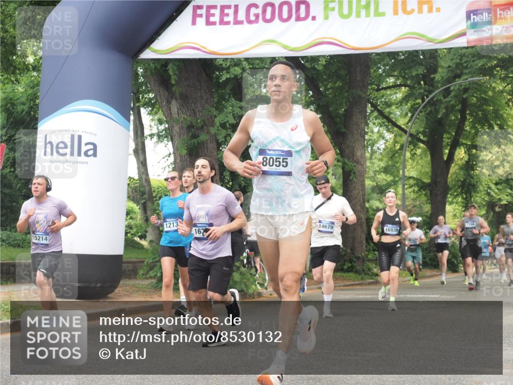 29.06.2025 - hella hamburg halbmarathon KatJ http://msf.ph/oto/8530132 29.06.2025 10:57:39 Zwischen KM18-KM19 1213, 2110, 4007, 7881, 8055 meine-sportfotos.de