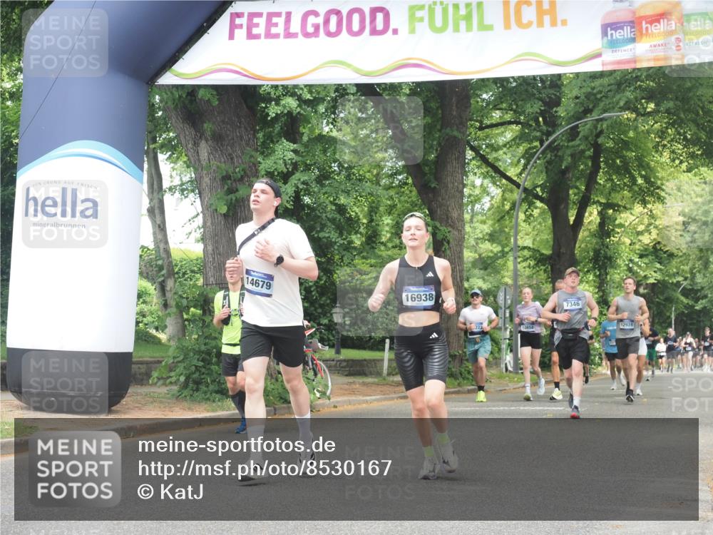 29.06.2025 - hella hamburg halbmarathon KatJ http://msf.ph/oto/8530167 29.06.2025 10:57:40 Zwischen KM18-KM19 1213, 2110, 4007, 7881, 8055 meine-sportfotos.de