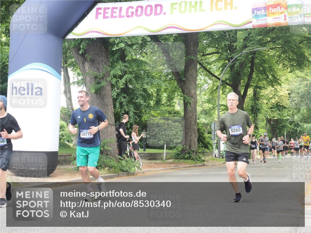 29.06.2025 - hella hamburg halbmarathon KatJ http://msf.ph/oto/8530340 29.06.2025 10:57:52 Zwischen KM18-KM19 3756, 6166 meine-sportfotos.de