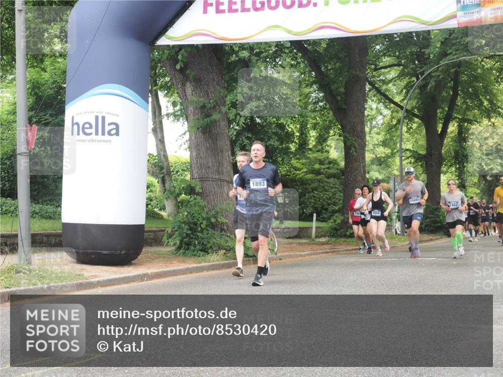 29.06.2025 - hella hamburg halbmarathon KatJ http://msf.ph/oto/8530420 29.06.2025 10:57:58 Zwischen KM18-KM19 1893, 6166 meine-sportfotos.de