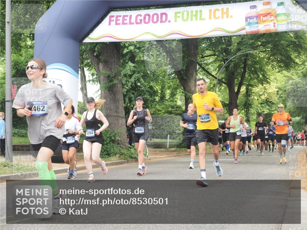 29.06.2025 - hella hamburg halbmarathon KatJ http://msf.ph/oto/8530501 29.06.2025 10:58:03 Zwischen KM18-KM19 1893, 2904, 3176, 4394, 7462 meine-sportfotos.de