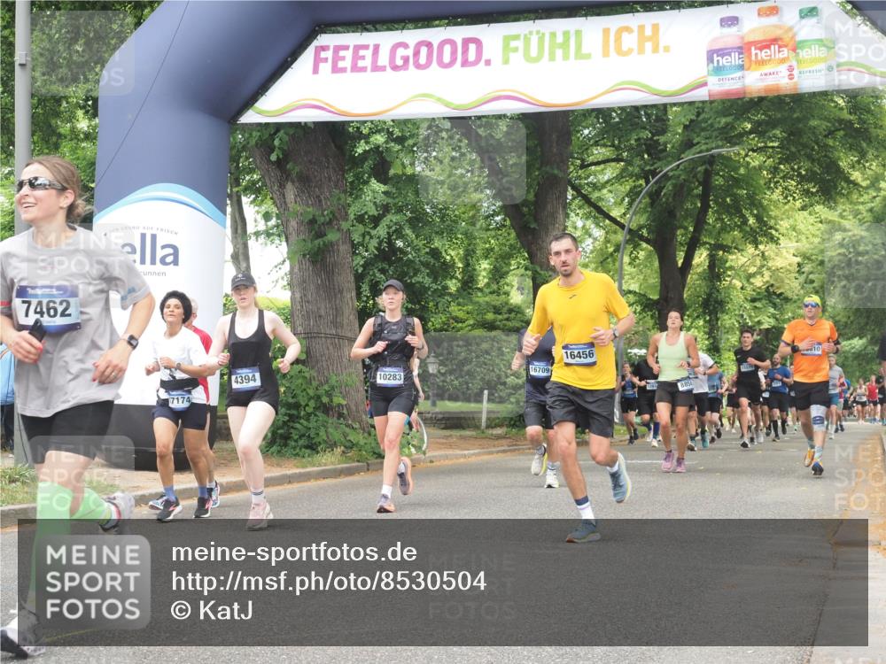29.06.2025 - hella hamburg halbmarathon KatJ http://msf.ph/oto/8530504 29.06.2025 10:58:03 Zwischen KM18-KM19 1893, 2904, 3176, 4394, 7462 meine-sportfotos.de