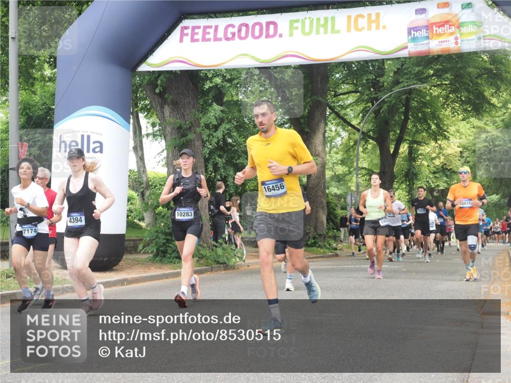 29.06.2025 - hella hamburg halbmarathon KatJ http://msf.ph/oto/8530515 29.06.2025 10:58:04 Zwischen KM18-KM19 1893, 2904, 3176, 4394, 7462 meine-sportfotos.de