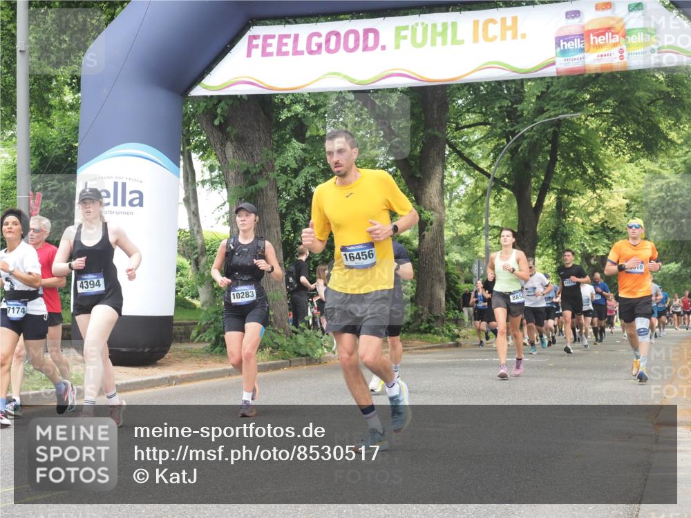 29.06.2025 - hella hamburg halbmarathon KatJ http://msf.ph/oto/8530517 29.06.2025 10:58:04 Zwischen KM18-KM19 1893, 2904, 3176, 4394, 7462 meine-sportfotos.de