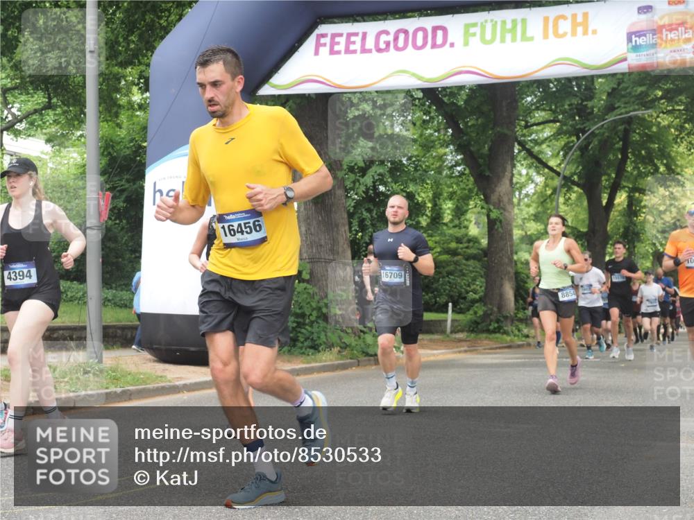 29.06.2025 - hella hamburg halbmarathon KatJ http://msf.ph/oto/8530533 29.06.2025 10:58:05 Zwischen KM18-KM19 1893, 2904, 3176, 4394, 7462 meine-sportfotos.de
