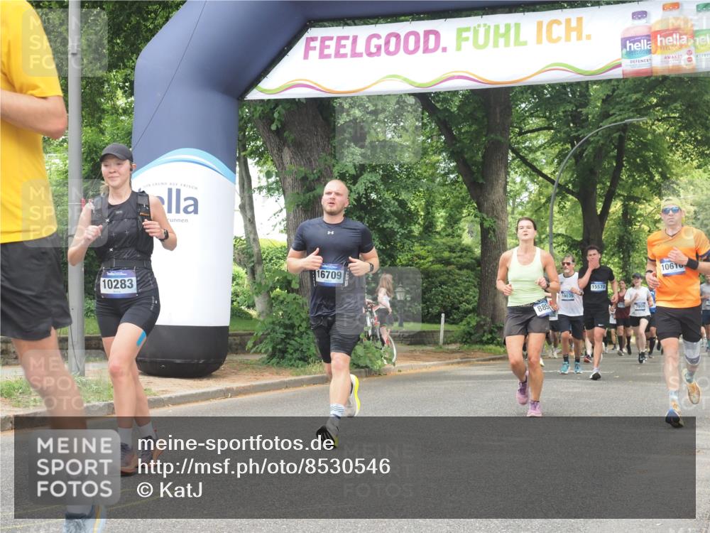 29.06.2025 - hella hamburg halbmarathon KatJ http://msf.ph/oto/8530546 29.06.2025 10:58:05 Zwischen KM18-KM19 1893, 2904, 3176, 4394, 7462 meine-sportfotos.de