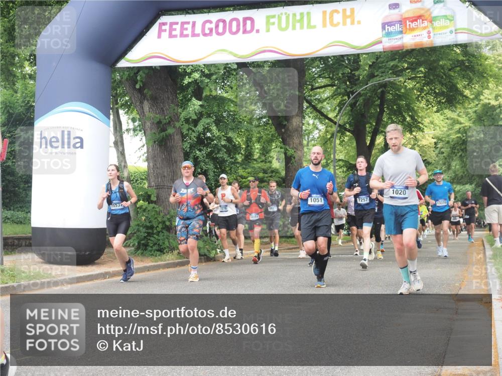 29.06.2025 - hella hamburg halbmarathon KatJ http://msf.ph/oto/8530616 29.06.2025 10:58:12 Zwischen KM18-KM19 1020, 1051, 3020, 7257, 7809, 7810 meine-sportfotos.de
