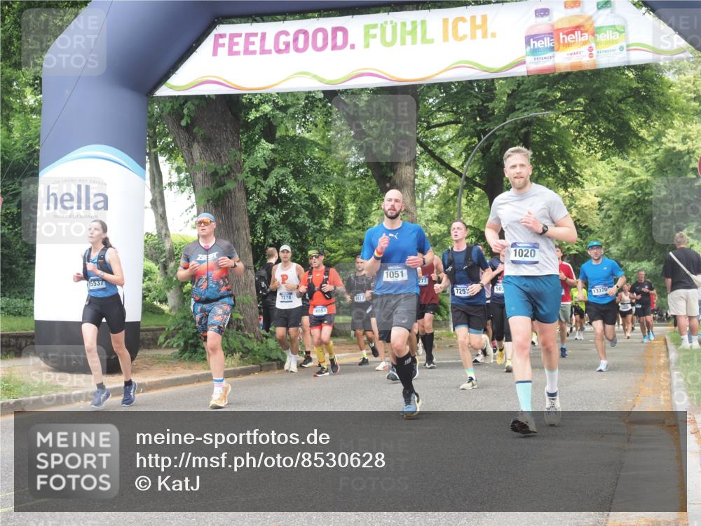 29.06.2025 - hella hamburg halbmarathon KatJ http://msf.ph/oto/8530628 29.06.2025 10:58:12 Zwischen KM18-KM19 1020, 1051, 3020, 7257, 7809, 7810 meine-sportfotos.de