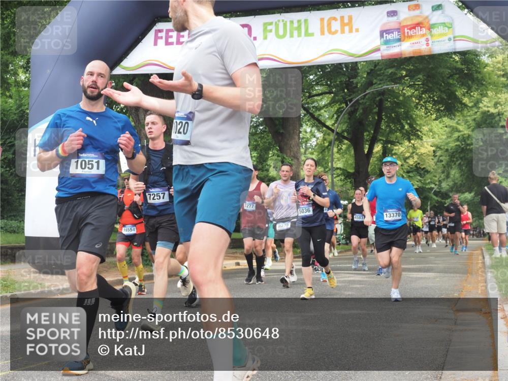 29.06.2025 - hella hamburg halbmarathon KatJ http://msf.ph/oto/8530648 29.06.2025 10:58:14 Zwischen KM18-KM19 1020, 1051, 1981, 3020, 5036, 7017, 7257, 7277, 7809, 7810, 8275 meine-sportfotos.de