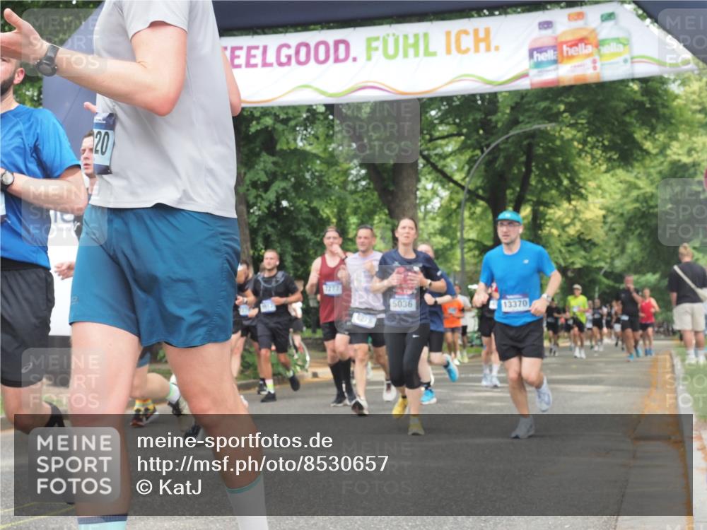 29.06.2025 - hella hamburg halbmarathon KatJ http://msf.ph/oto/8530657 29.06.2025 10:58:14 Zwischen KM18-KM19 1020, 1051, 1981, 3020, 5036, 7017, 7257, 7277, 7809, 7810, 8275 meine-sportfotos.de