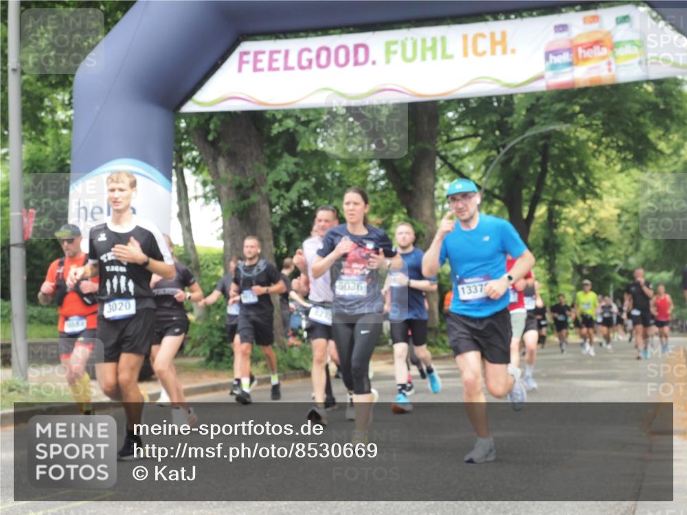 29.06.2025 - hella hamburg halbmarathon KatJ http://msf.ph/oto/8530669 29.06.2025 10:58:15 Zwischen KM18-KM19 1020, 1051, 1981, 3020, 4583, 5036, 7017, 7257, 7277, 7809, 7810, 8275 meine-sportfotos.de