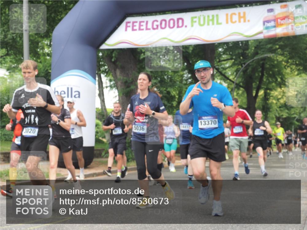 29.06.2025 - hella hamburg halbmarathon KatJ http://msf.ph/oto/8530673 29.06.2025 10:58:15 Zwischen KM18-KM19 1020, 1051, 1981, 3020, 4583, 5036, 7017, 7257, 7277, 7809, 7810, 8275 meine-sportfotos.de