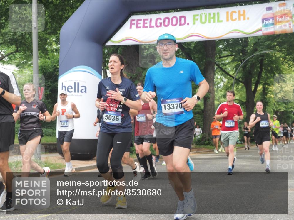 29.06.2025 - hella hamburg halbmarathon KatJ http://msf.ph/oto/8530680 29.06.2025 10:58:16 Zwischen KM18-KM19 1020, 1051, 1981, 3020, 4583, 5036, 7017, 7257, 7277, 7278, 7809, 7810, 8275 meine-sportfotos.de