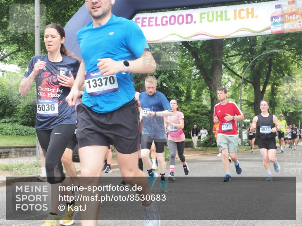 29.06.2025 - hella hamburg halbmarathon KatJ http://msf.ph/oto/8530683 29.06.2025 10:58:16 Zwischen KM18-KM19 1020, 1051, 1981, 3020, 4583, 5036, 7017, 7257, 7277, 7278, 7809, 7810, 8275 meine-sportfotos.de
