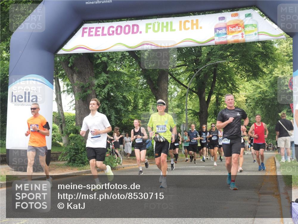 29.06.2025 - hella hamburg halbmarathon KatJ http://msf.ph/oto/8530715 29.06.2025 10:58:21 Zwischen KM18-KM19 1981, 2721, 4583, 5036, 7014, 7017, 7195, 7277, 7278, 7279, 8275 meine-sportfotos.de