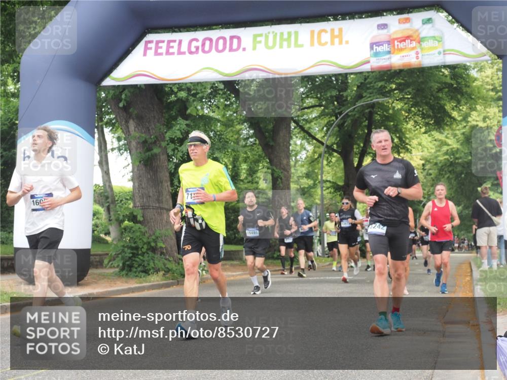 29.06.2025 - hella hamburg halbmarathon KatJ http://msf.ph/oto/8530727 29.06.2025 10:58:22 Zwischen KM18-KM19 1245, 1981, 2721, 4583, 7014, 7017, 7195, 7277, 7278, 7279, 8275 meine-sportfotos.de